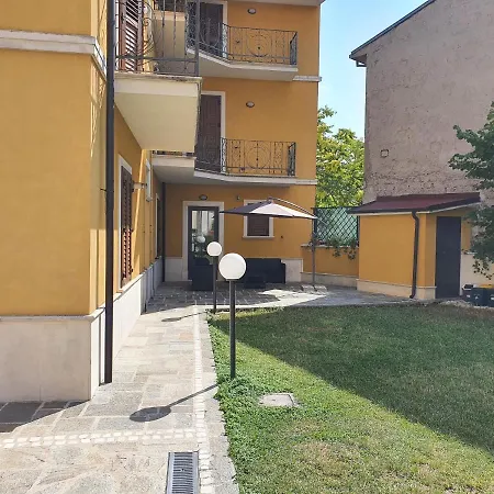 Vittoria House 2 *