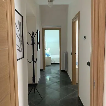 Apartment Vittoria House 2 *