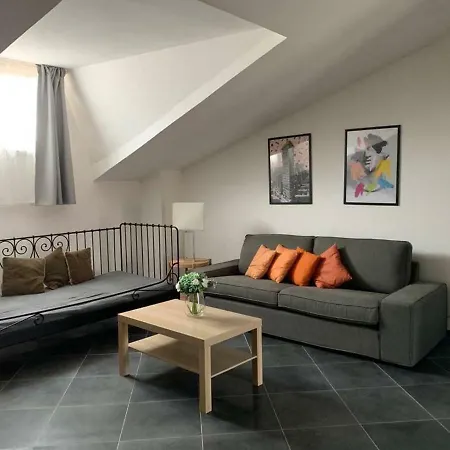 Vittoria House 2 *
