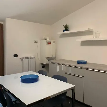Apartment Vittoria House 2 *
